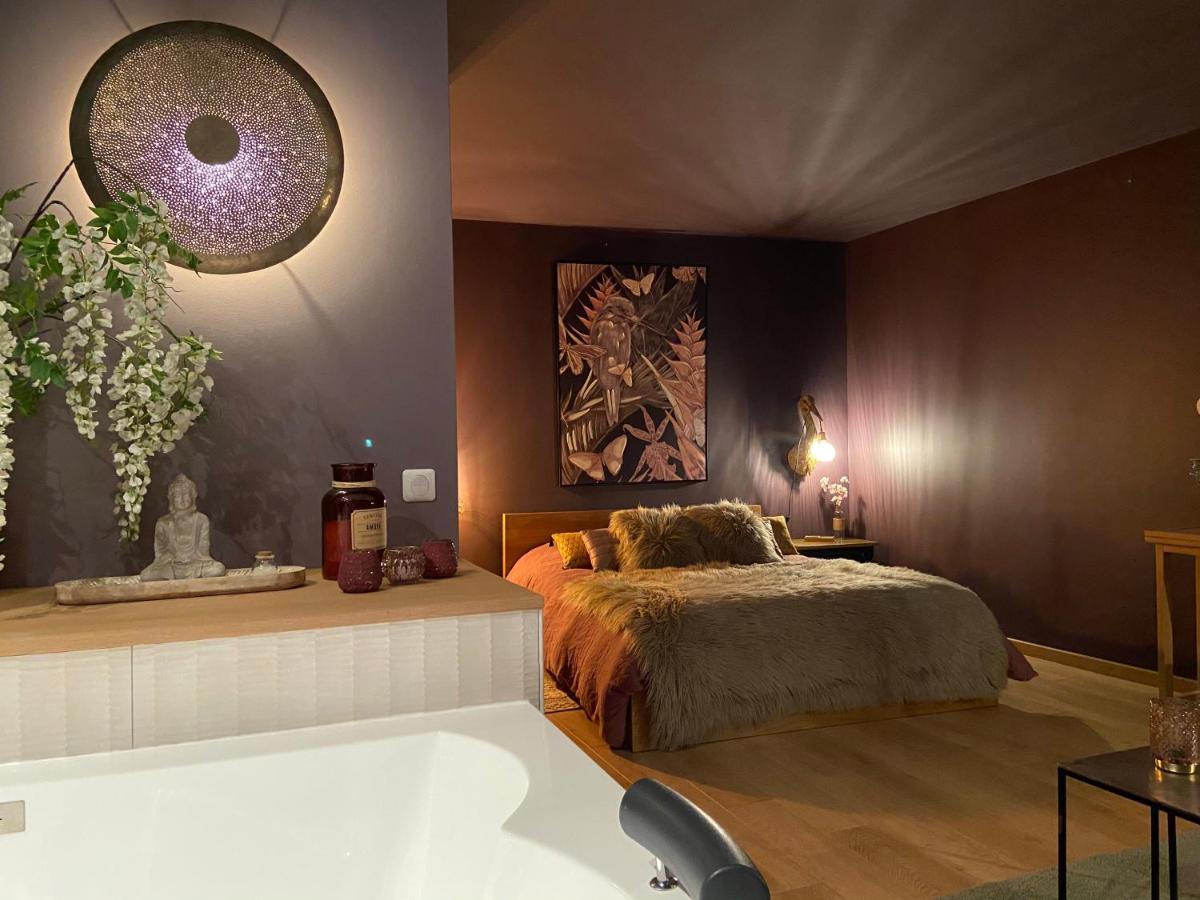 La Planque - Chambres Avec Jacuzzi Fleury-en-Biere Eksteriør billede