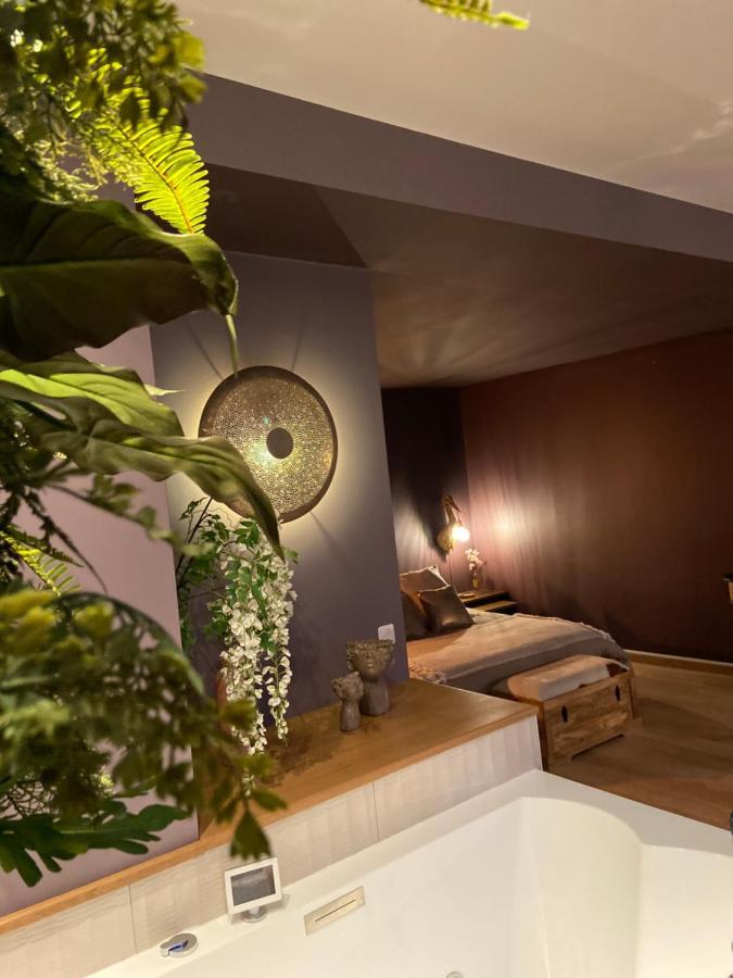 La Planque - Chambres Avec Jacuzzi Fleury-en-Biere Eksteriør billede